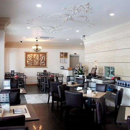 Venice Lodge Bandar Seri Begawan Buitenkant foto