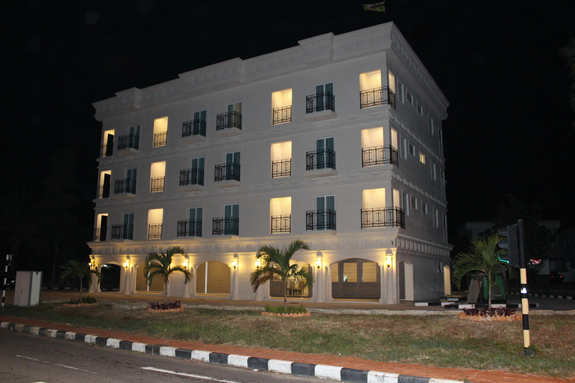 Venice Lodge Bandar Seri Begawan Buitenkant foto
