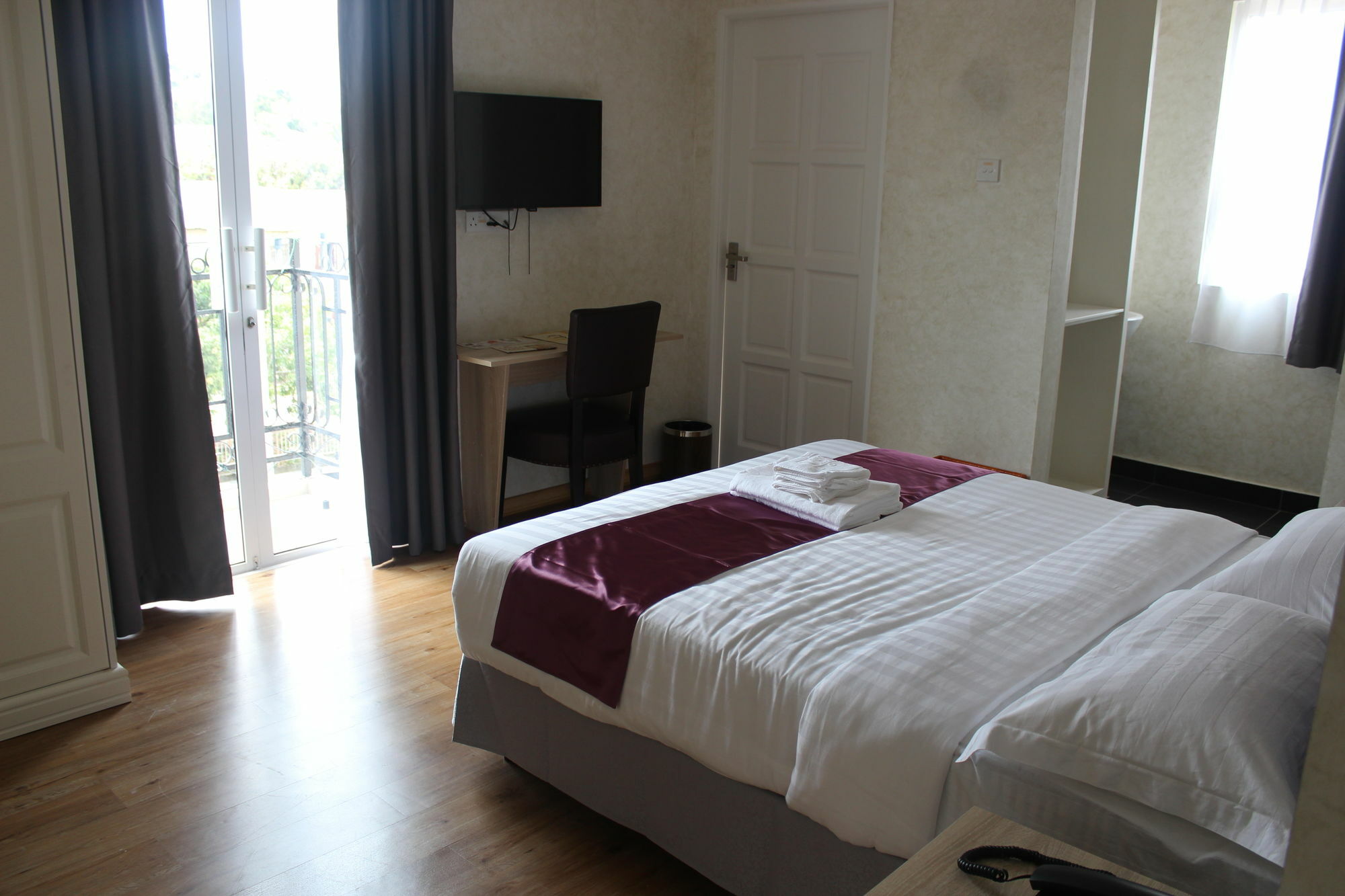 Venice Lodge Bandar Seri Begawan Buitenkant foto