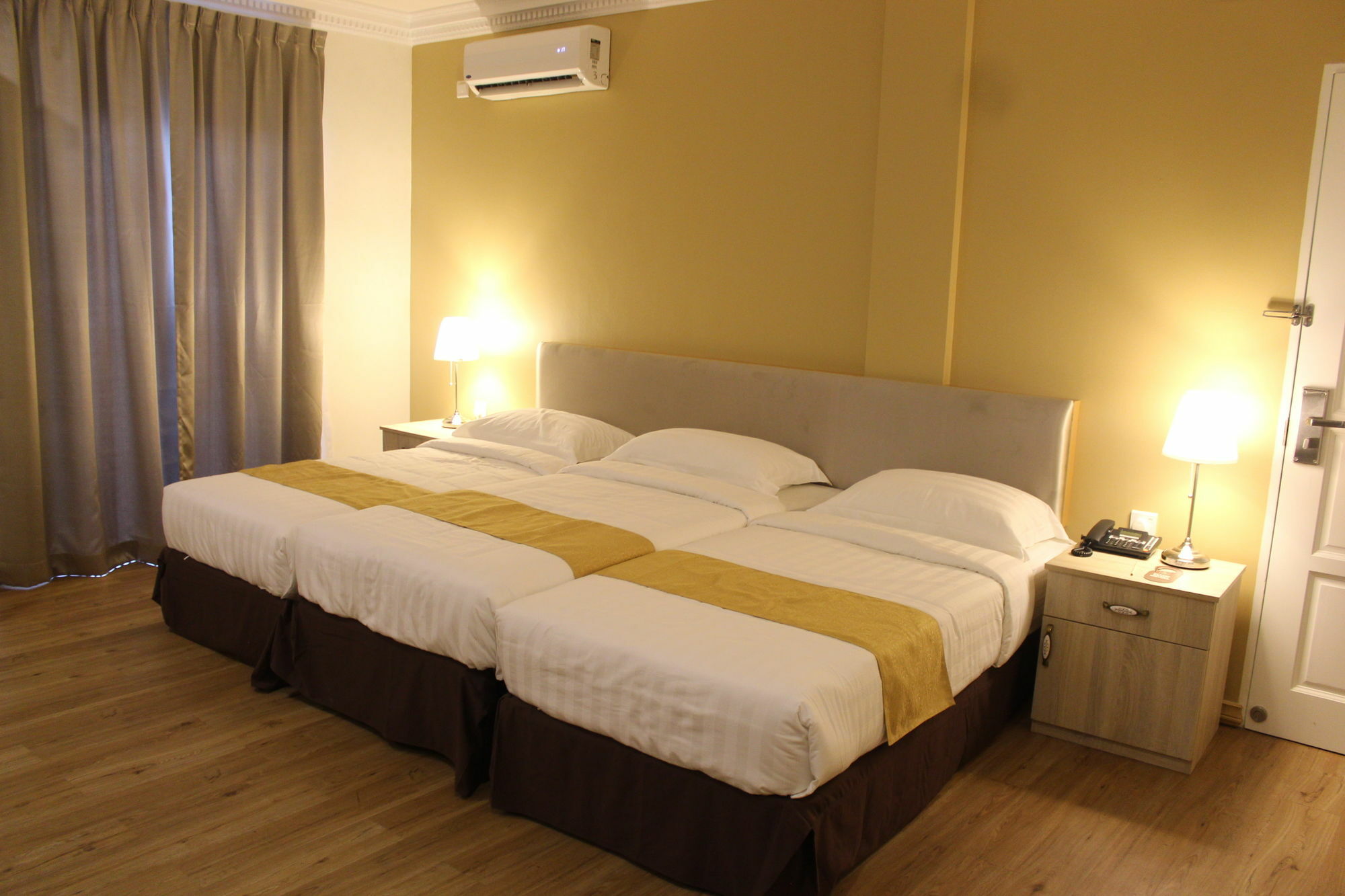 Venice Lodge Bandar Seri Begawan Buitenkant foto